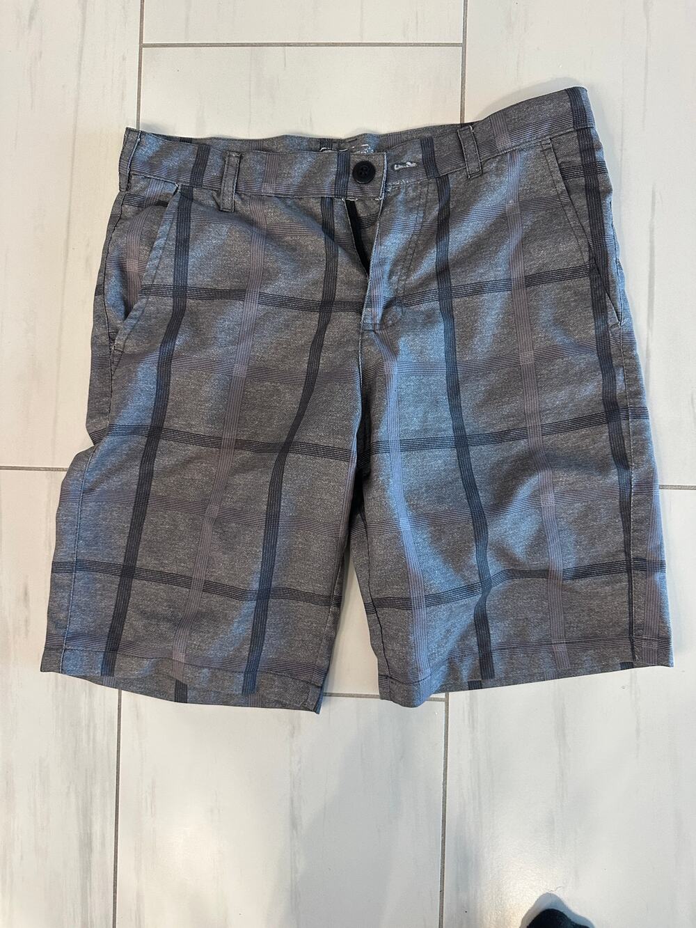 Retrofit Men's Gray Plaid Hybrid Shorts Flat Front Casual Golf Chino Size 32